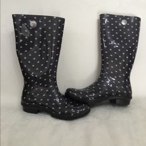 UGG RAIN BOOTS